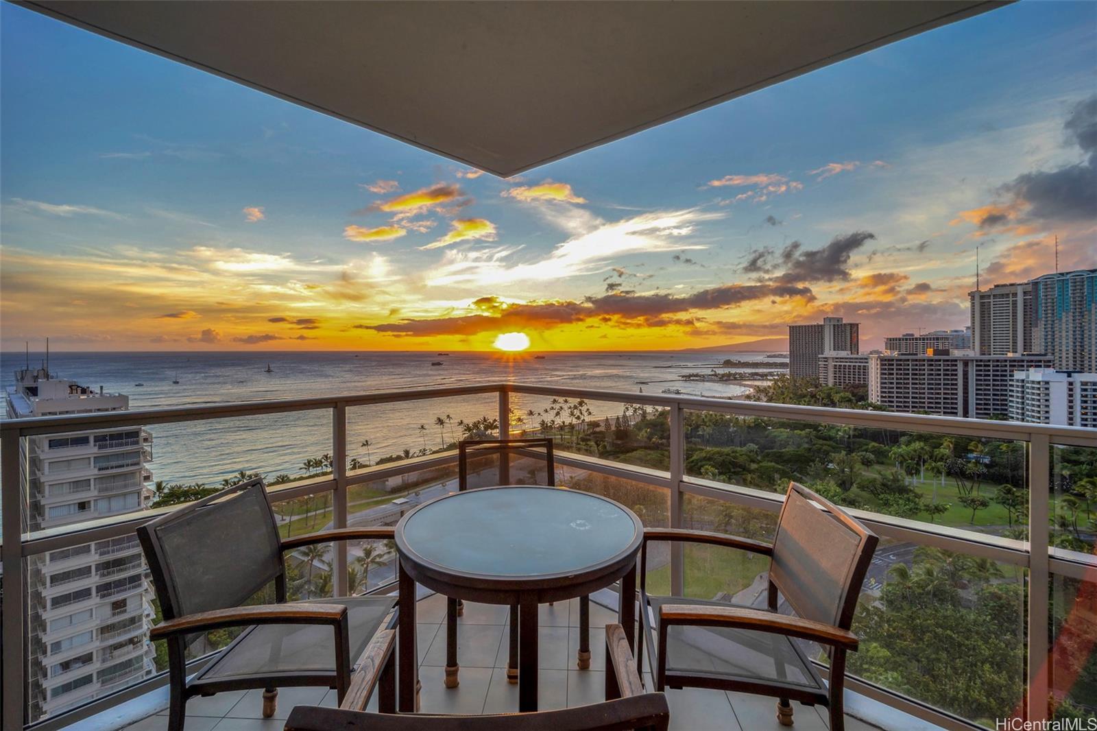 223 Saratoga Road #2019, Honolulu, HI 96815