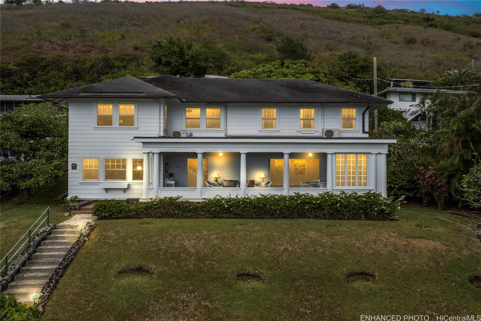 2442 Sonoma Street Honolulu, HI 96822