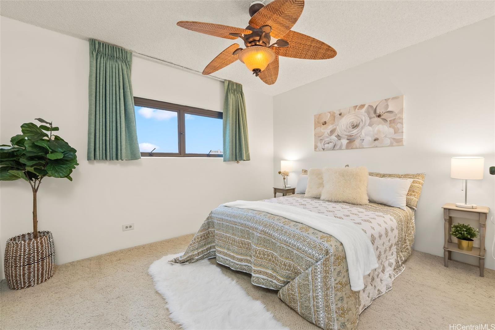 1571 Piikoi Street #1506, Honolulu, HI 96822