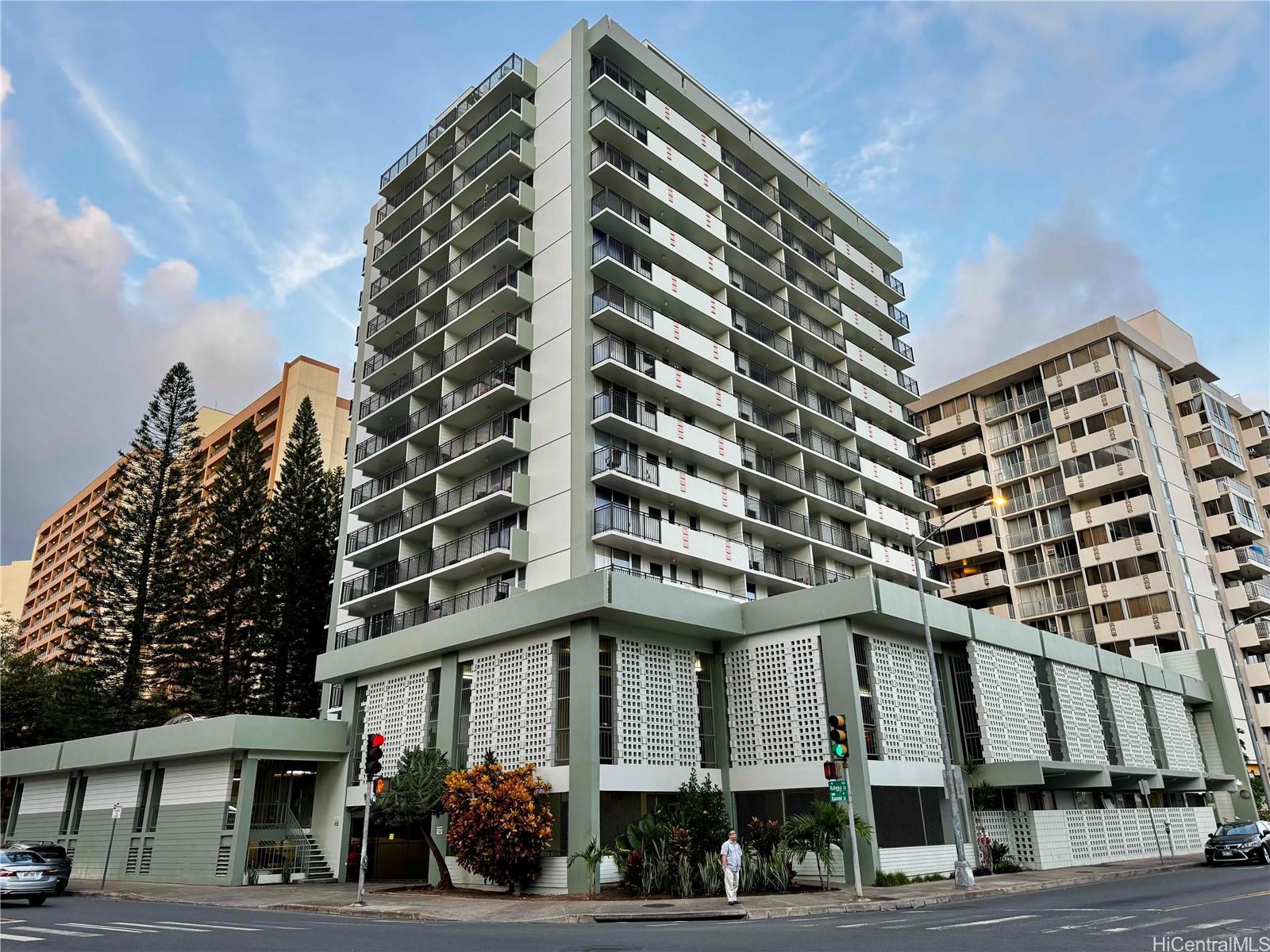 1610 Kanunu Street #702, Honolulu, HI 96814