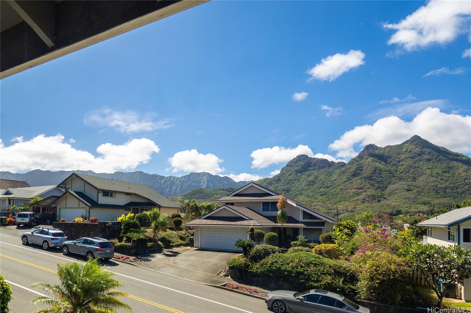 1563 Kanapuu Drive Kailua, HI 96734