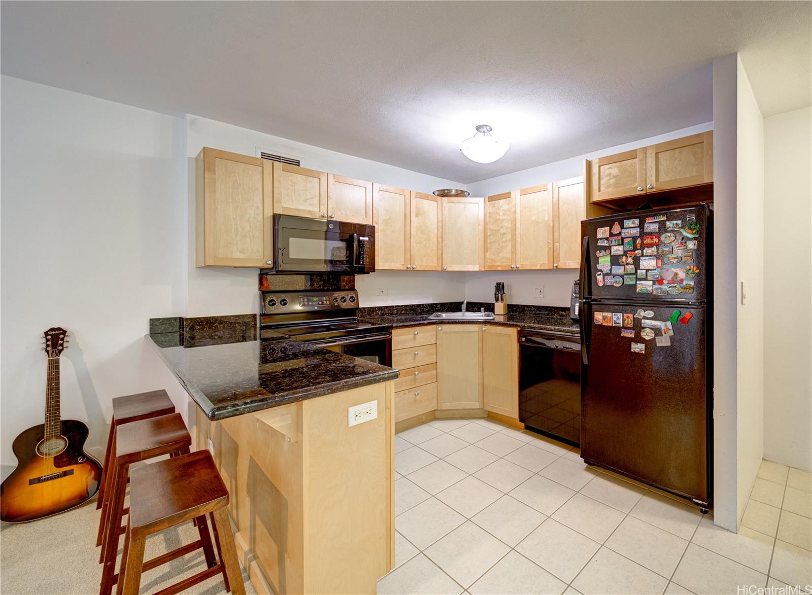 430 Kaiolu Street #607, Honolulu, HI 96815