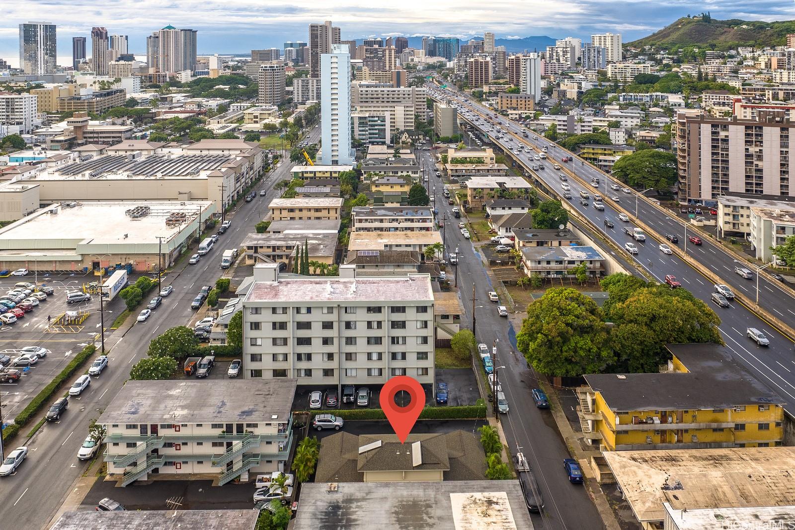 1319 Matlock Avenue Honolulu, HI 96814