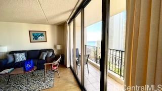 201 Ohua Avenue #1906 T1, Honolulu, HI 96815