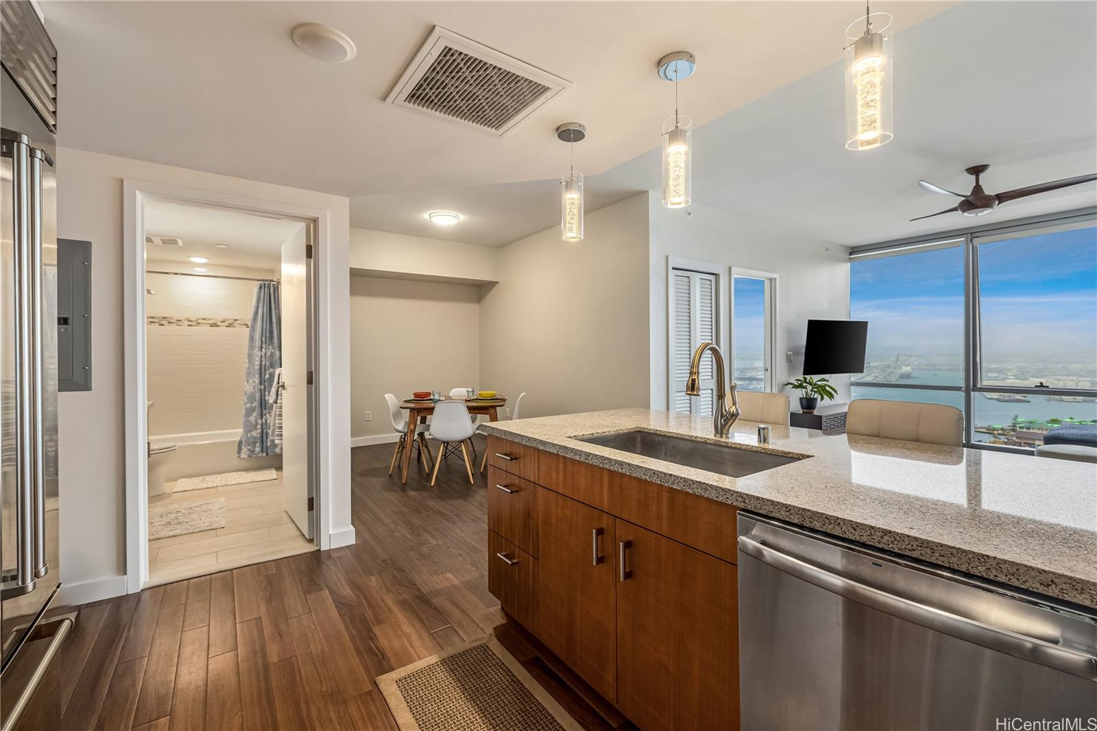 555 South Street #3907, Honolulu, HI 96813