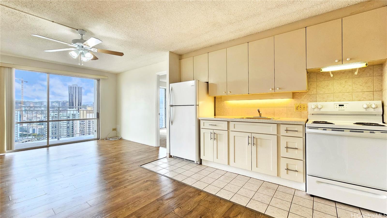 1655 Makaloa Street #1904, Honolulu, HI 96814