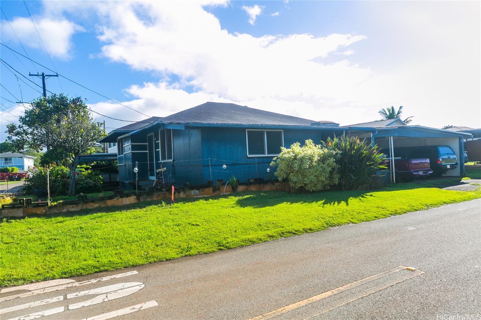 328 Clark Street Wahiawa, HI 96786