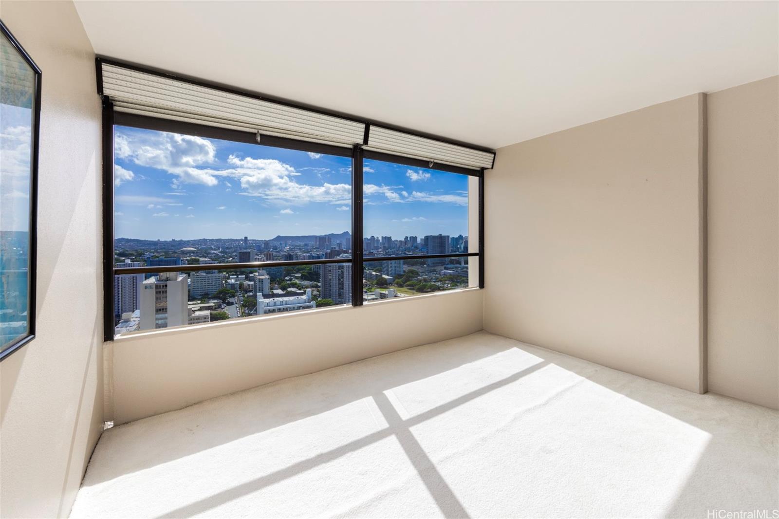 1717 Mott Smith Drive #2913, Honolulu, HI 96822