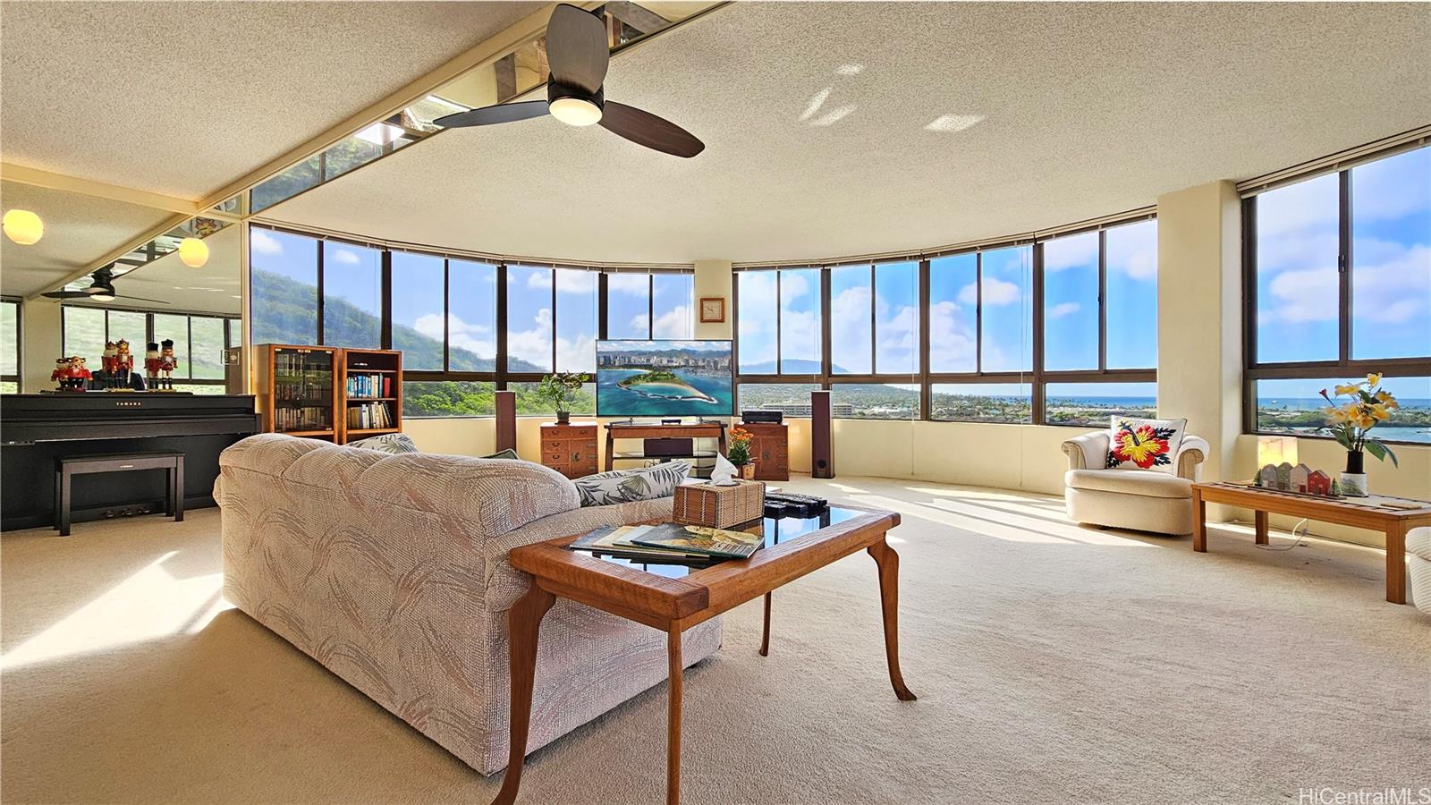 6770 Hawaii Kai Drive #902, Honolulu, HI 96825