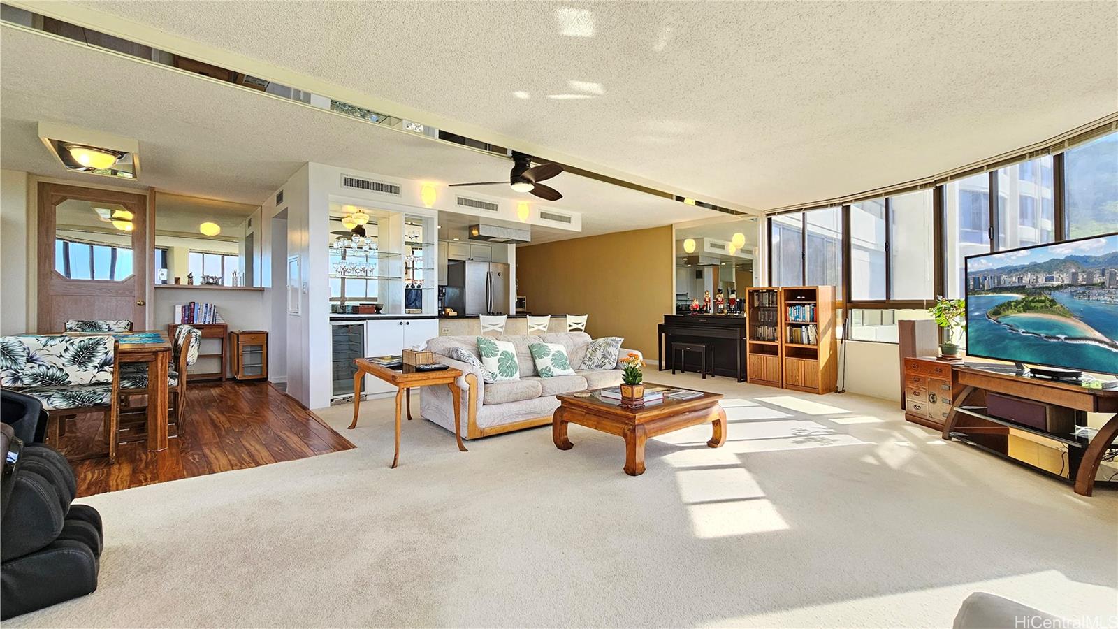 6770 Hawaii Kai Drive #902, Honolulu, HI 96825