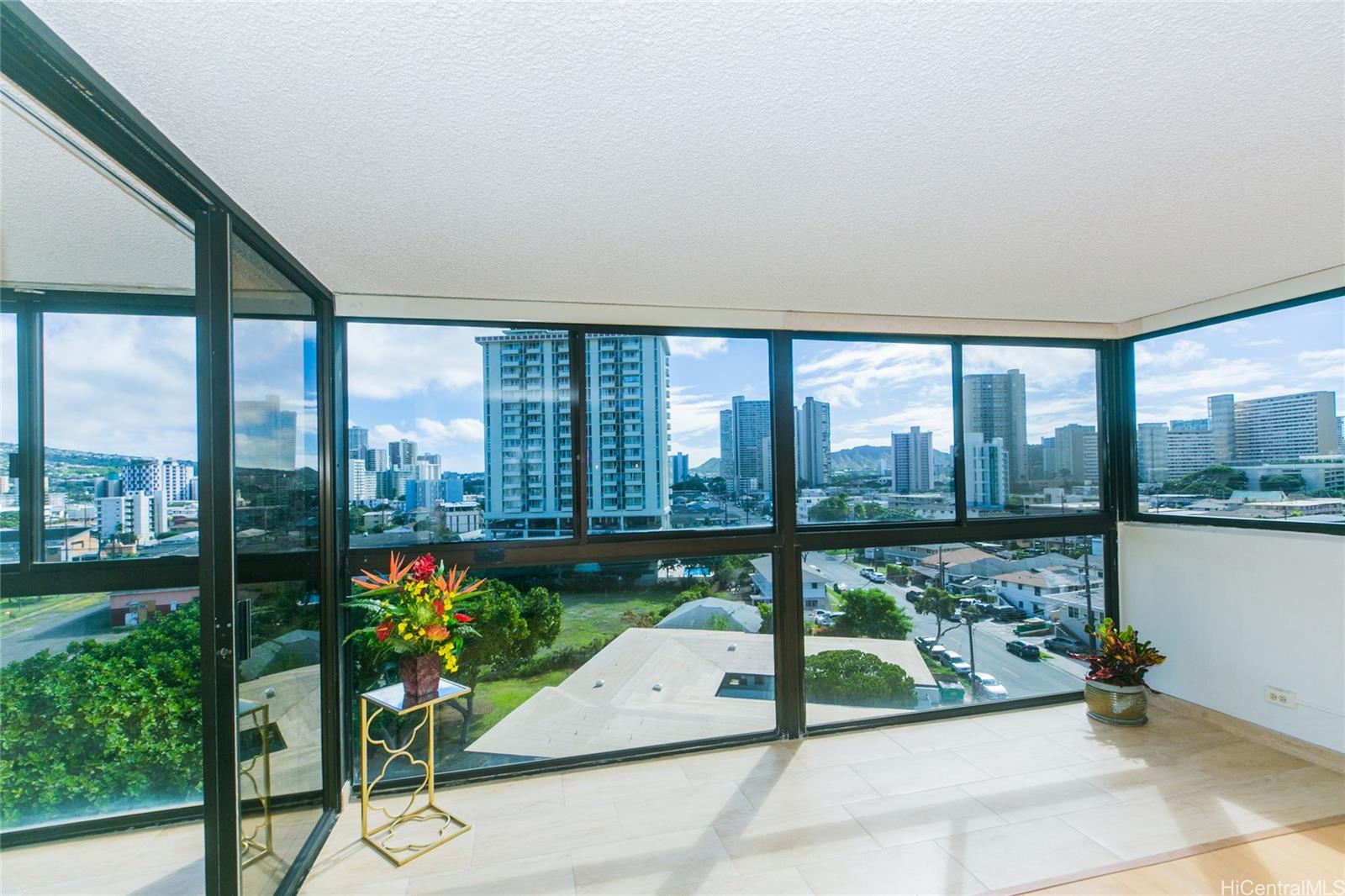 2222 Citron Street #902, Honolulu, HI 96826