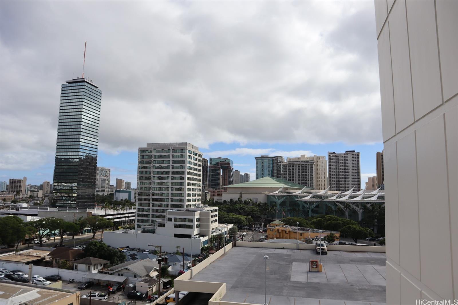 1655 Makaloa Street #1013, Honolulu, HI 96814