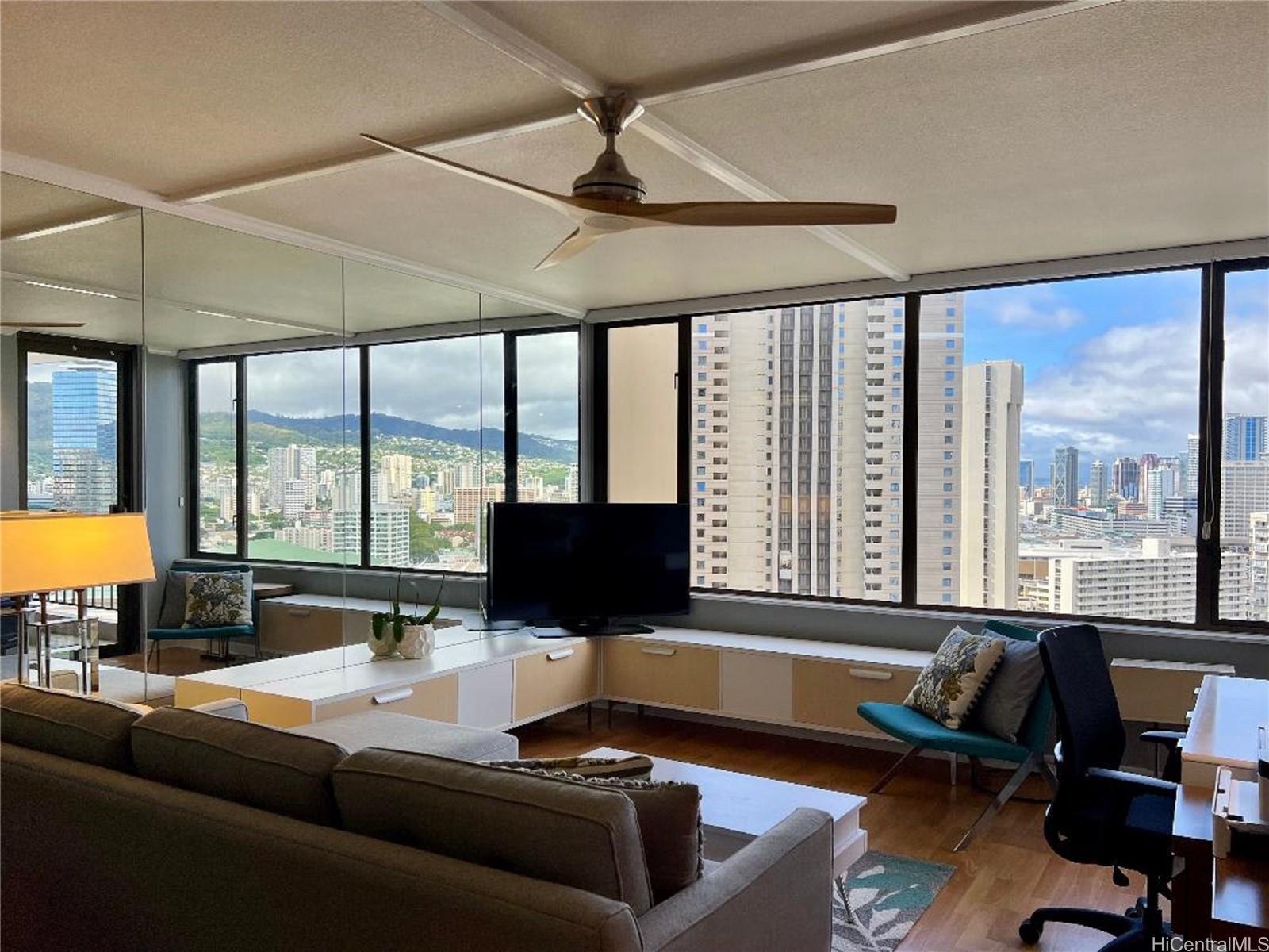 411 Hobron Lane #2502, Honolulu, HI 96815