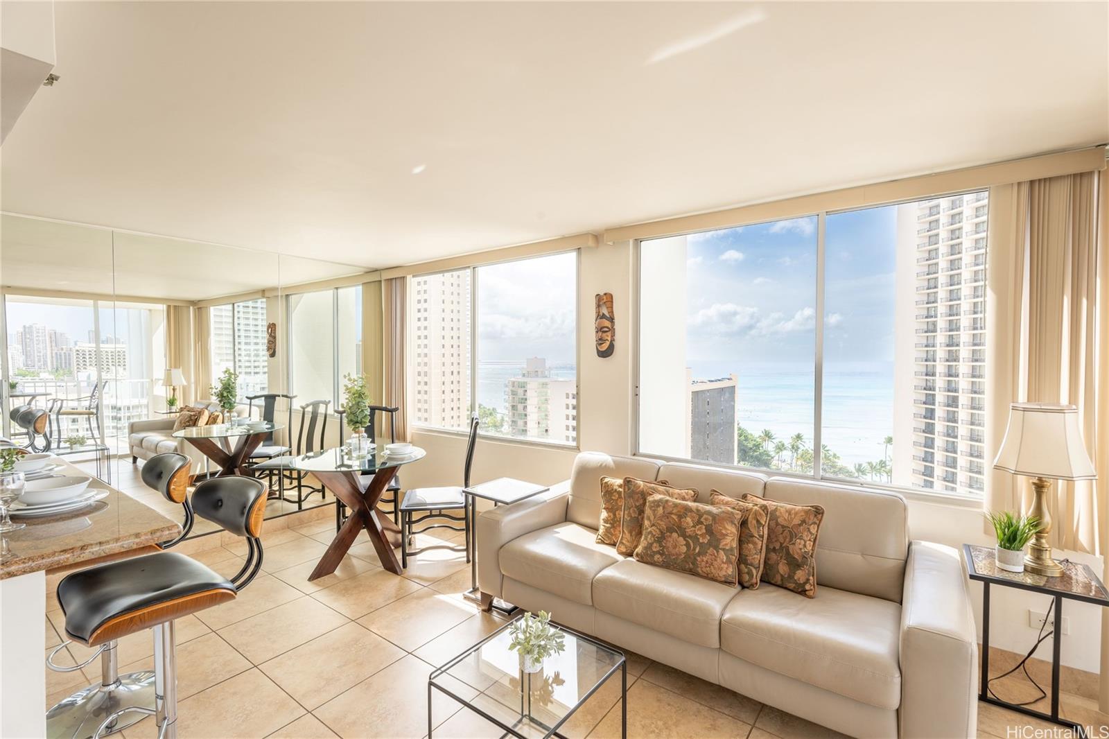 2427 Kuhio Avenue #1803, Honolulu, HI 96815