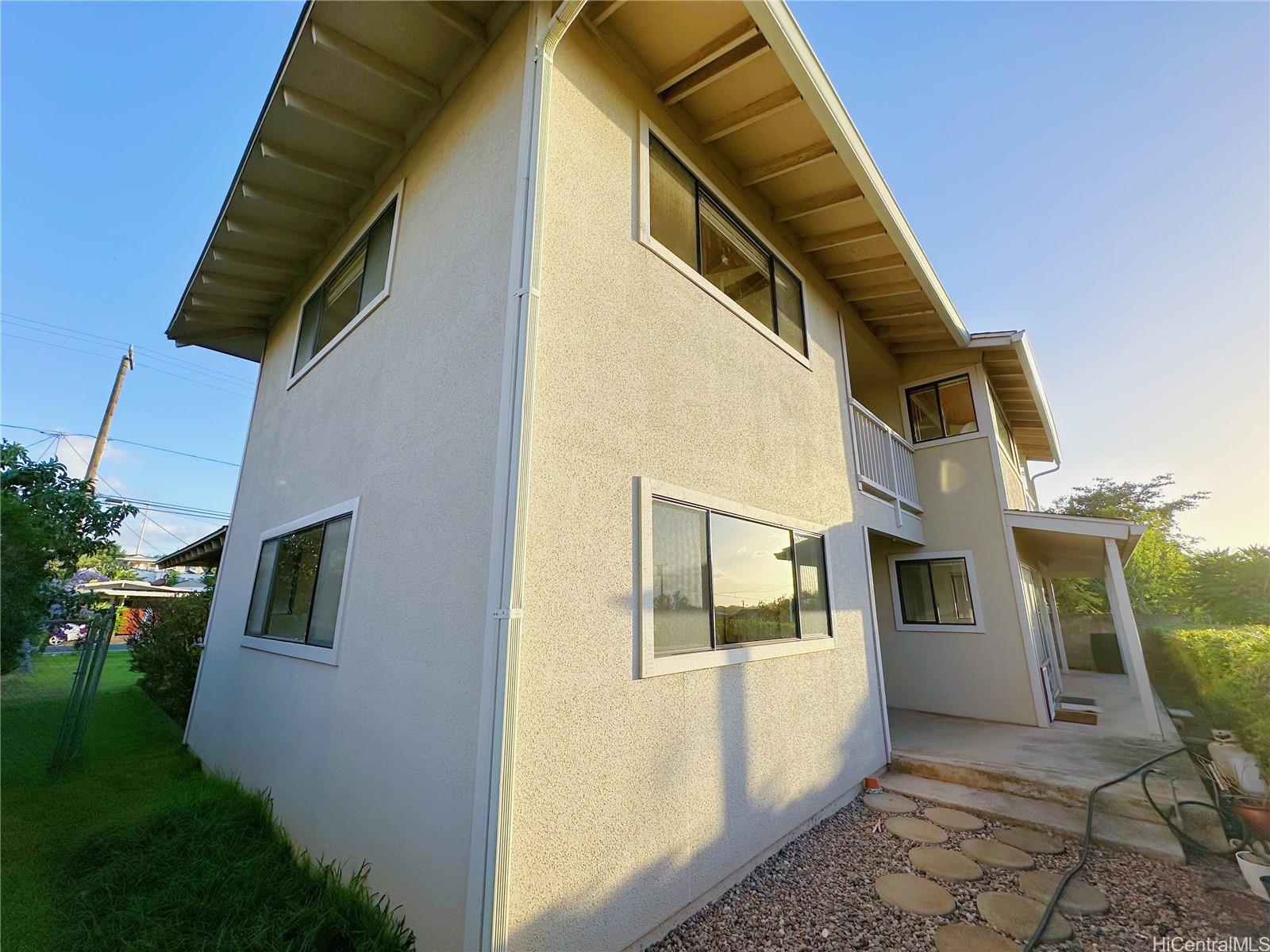 1418 Haloa Drive Honolulu, HI 96818