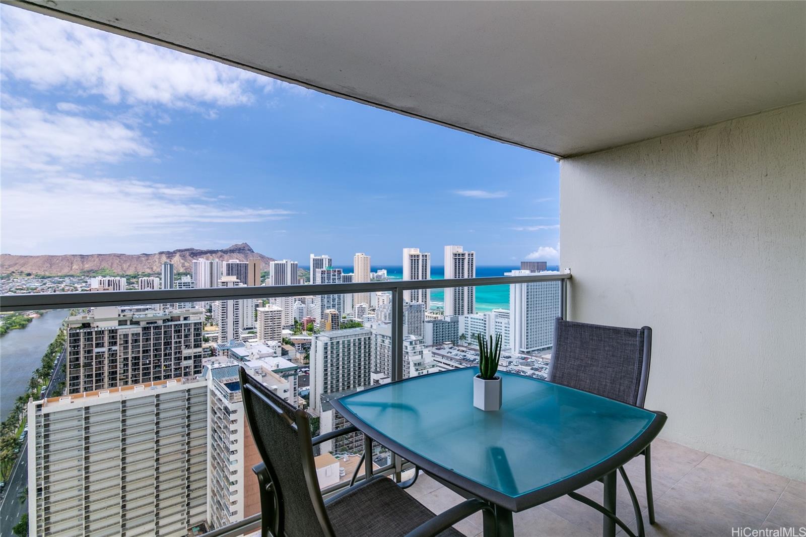 445 Seaside Avenue #4003, Honolulu, HI 96815