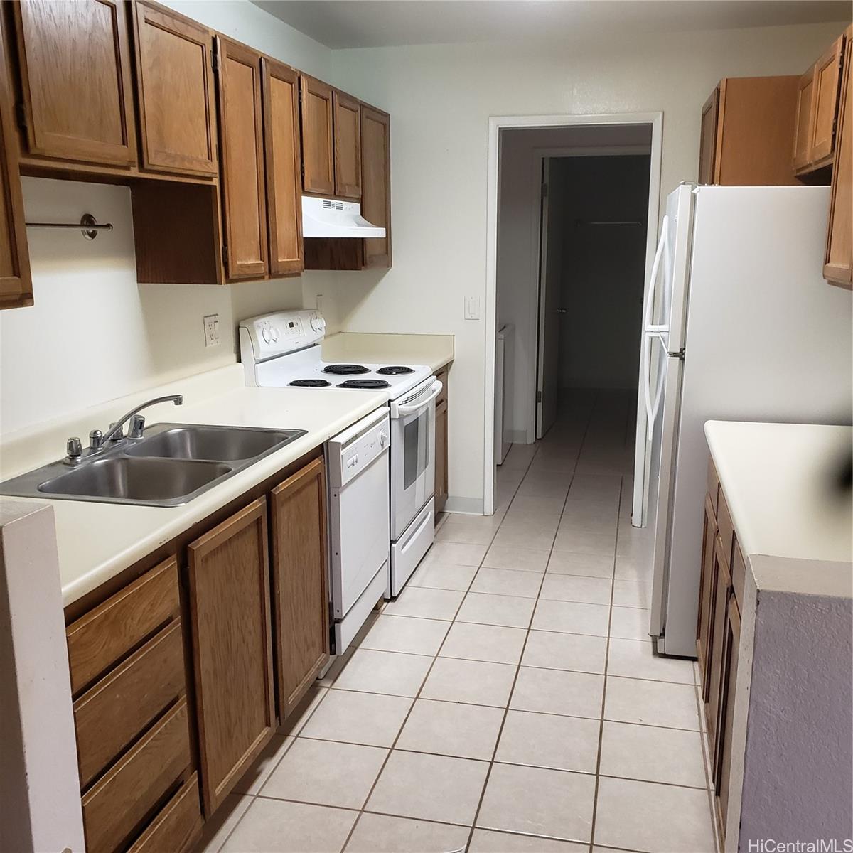 2069 California Avenue #17D, Wahiawa, HI 96786