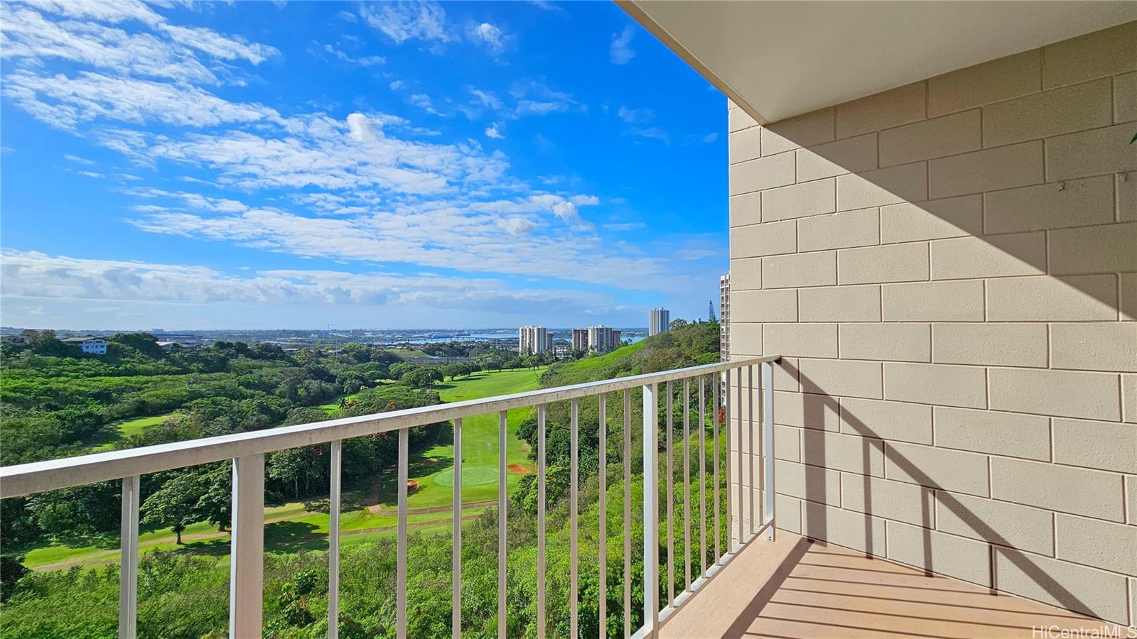 98-719 Iho Place #5-602, Aiea, HI 96701