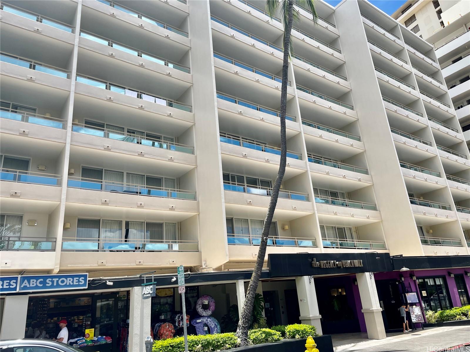 255 Beach Walk #44, Honolulu, HI 96815