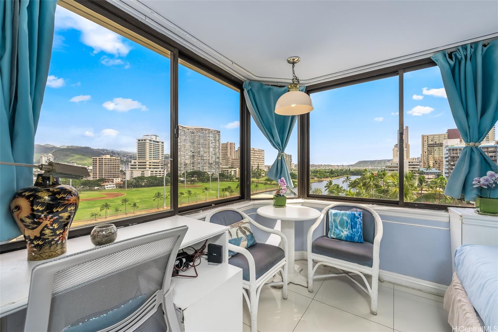 444 Niu Street #1011, Honolulu, HI 96815