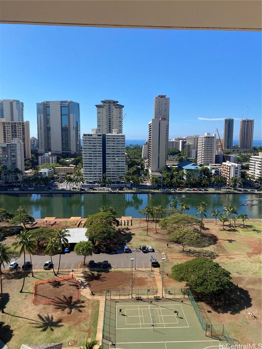 500 University Avenue #1809, Honolulu, HI 96826