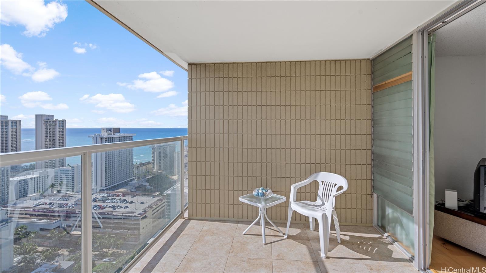 445 Seaside Avenue #4115, Honolulu, HI 96815