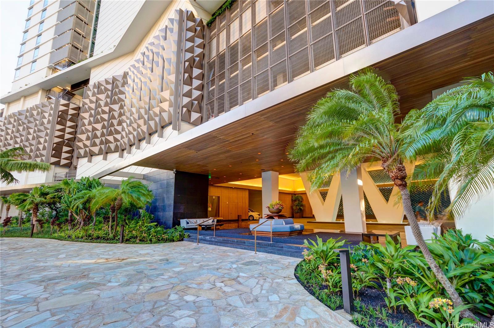 The Ritz-Carlton Residences - 383 Kalaimoku 383 Kalaimoku Street #E1013, Honolulu, HI 96815