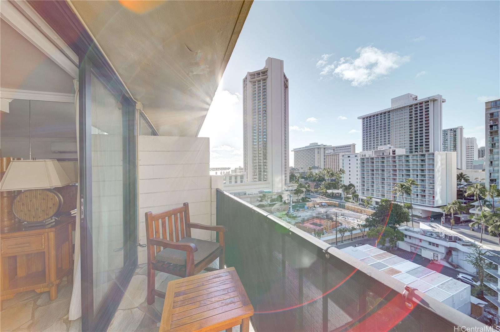 2425 Kuhio Avenue #1204, Honolulu, HI 96815