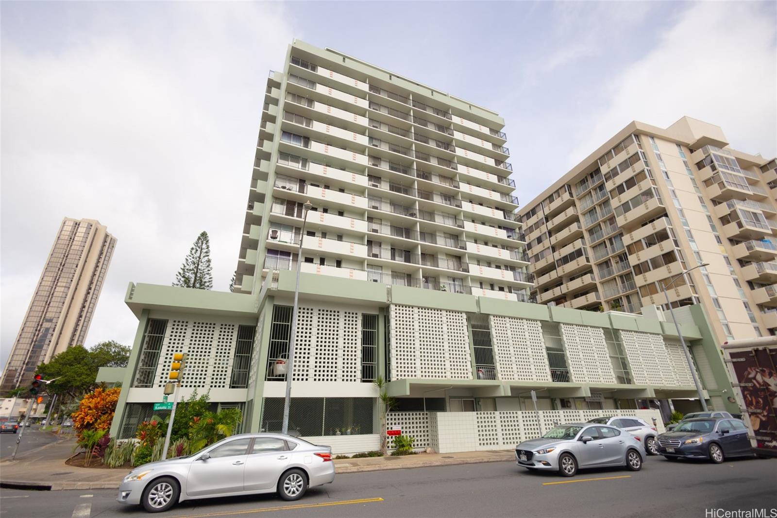 1610 Kanunu Street #1103, Honolulu, HI 96814