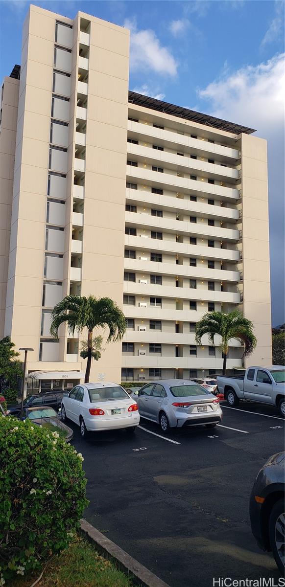 1031 Ala Napunani Street #204, Honolulu, HI 96818