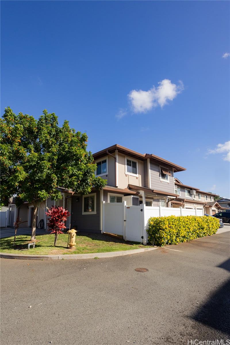 91-1221 Kamaaha Avenue #607, Kapolei, HI 96707