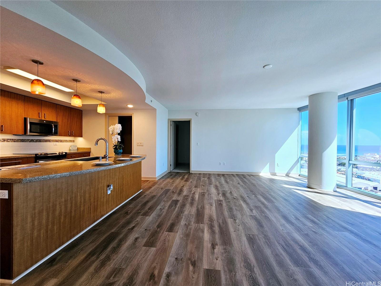 555 South Street #2105, Honolulu, HI 96813