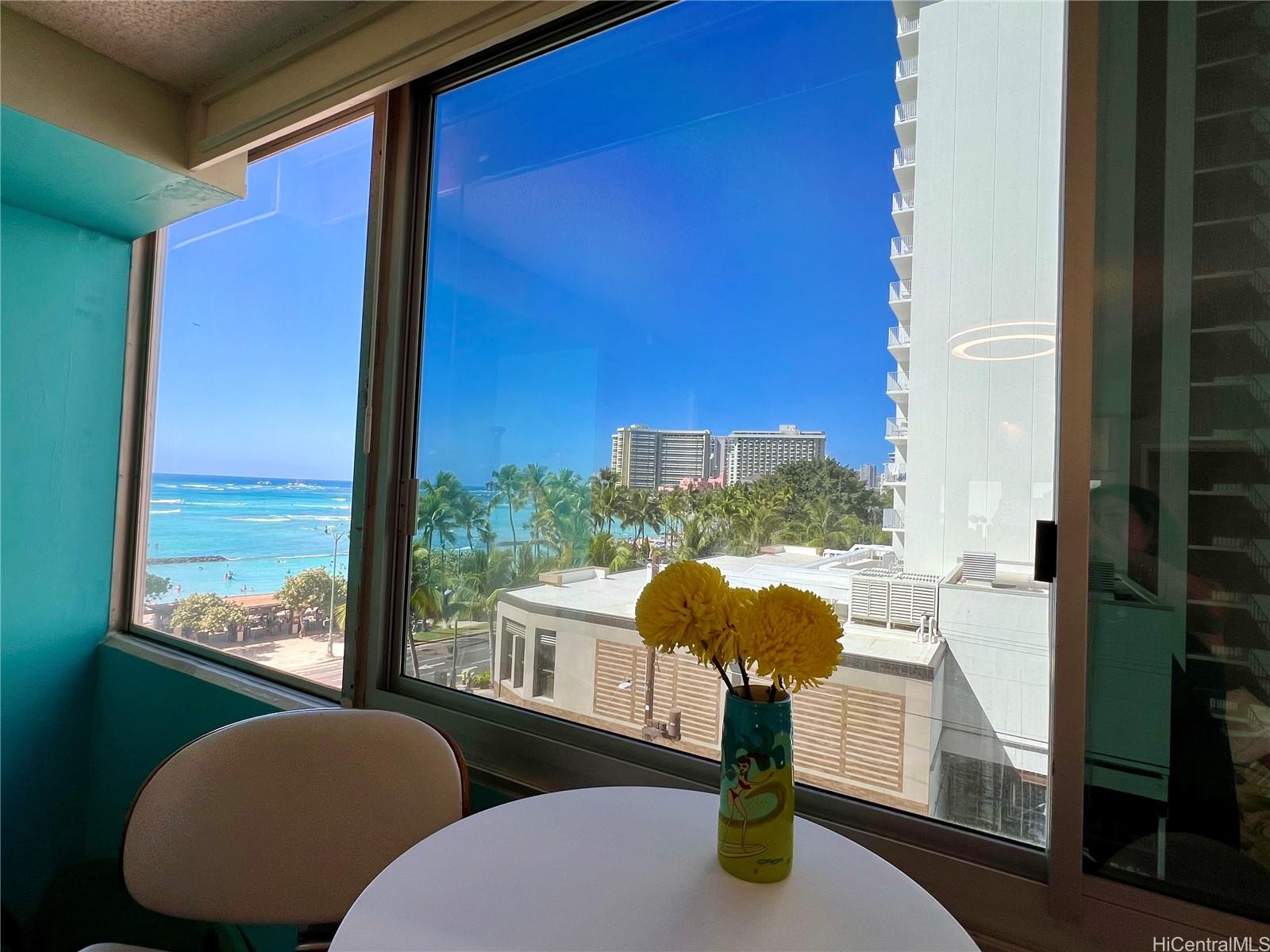 2500 Kalakaua Avenue #503, Honolulu, HI 96815