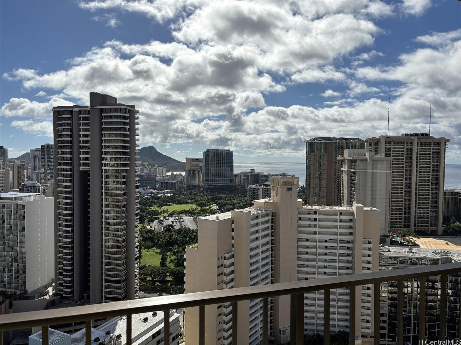 411 Hobron Lane #3307, Honolulu, HI 96815