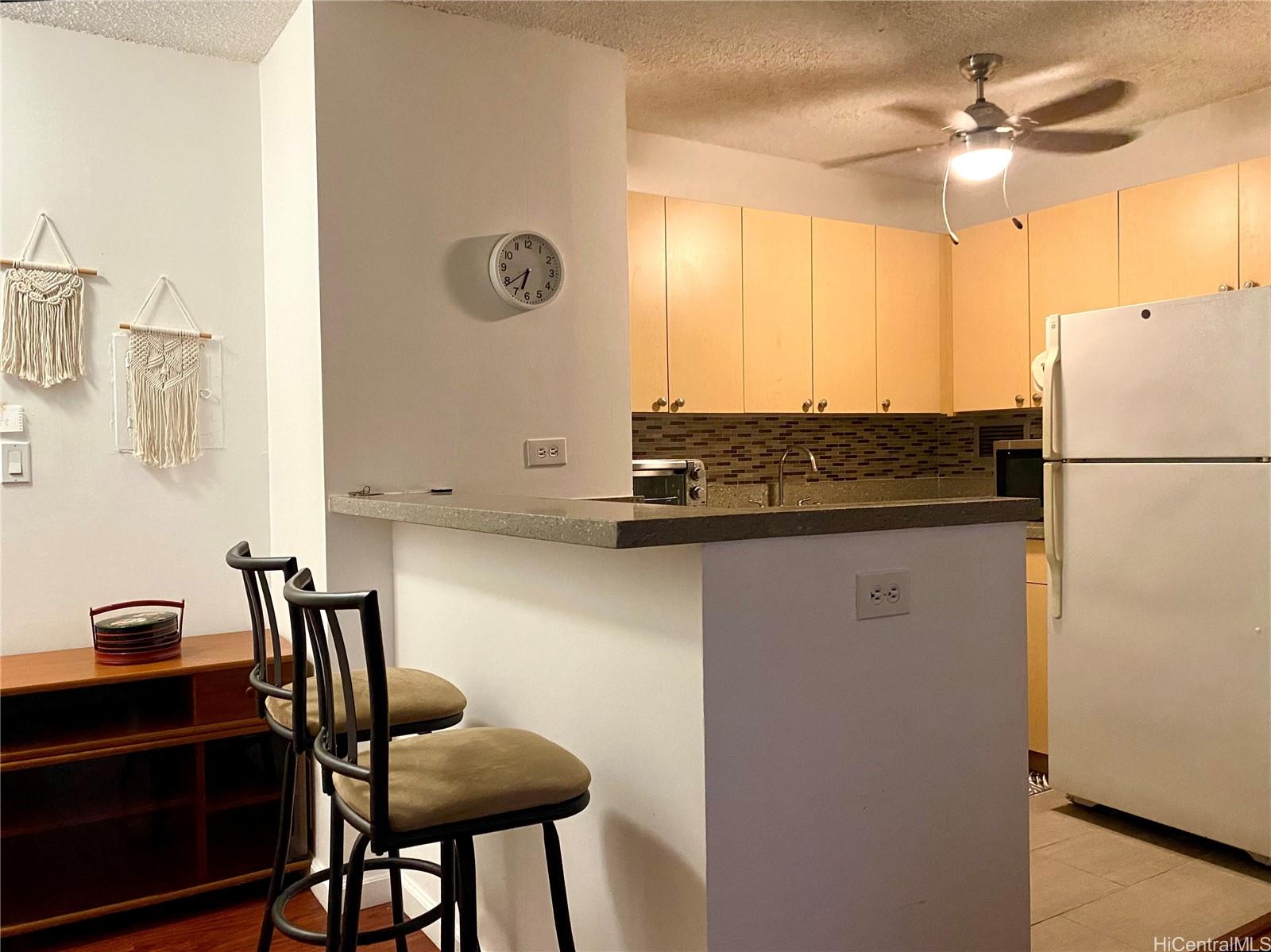 1535 Pensacola Street #708, Honolulu, HI 96822