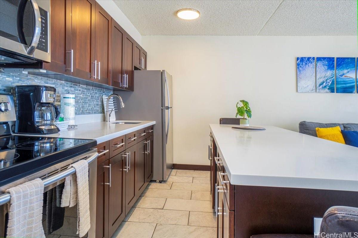 201 Ohua Avenue #3410-2 (Ocean Views), Honolulu, HI 96815