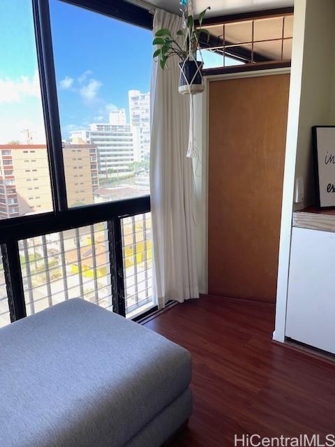 1420 Victoria Street #1404, Honolulu, HI 96822