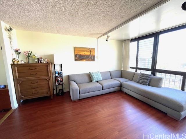 1420 Victoria Street #1404, Honolulu, HI 96822