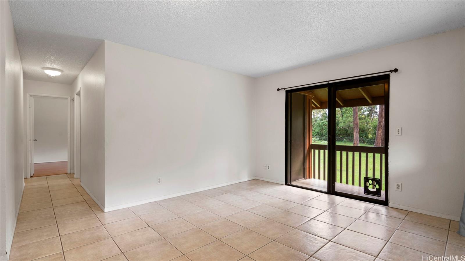 2069 California Avenue #13H, Wahiawa, HI 96786