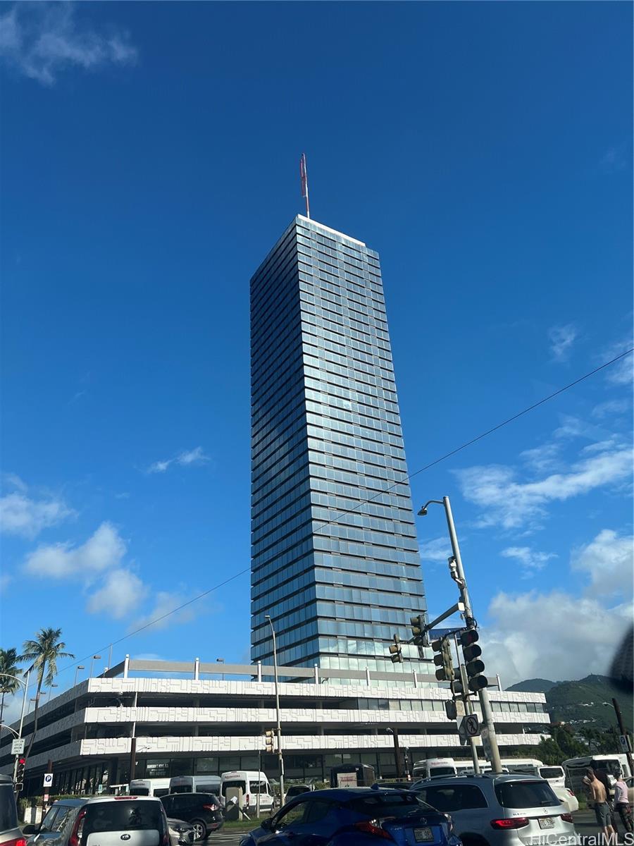 Century Center 1750 Kalakaua Avenue #3704, Honolulu, HI 96826