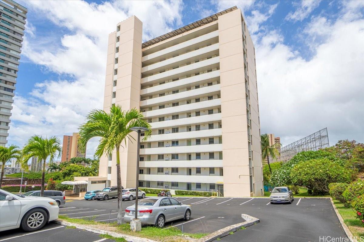 1031 Ala Napunani Street #701, Honolulu, HI 96818