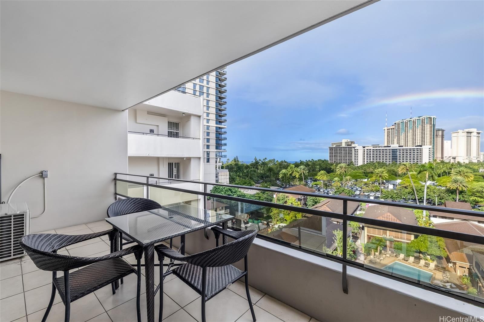 255 Beach Walk #81, Honolulu, HI 96815