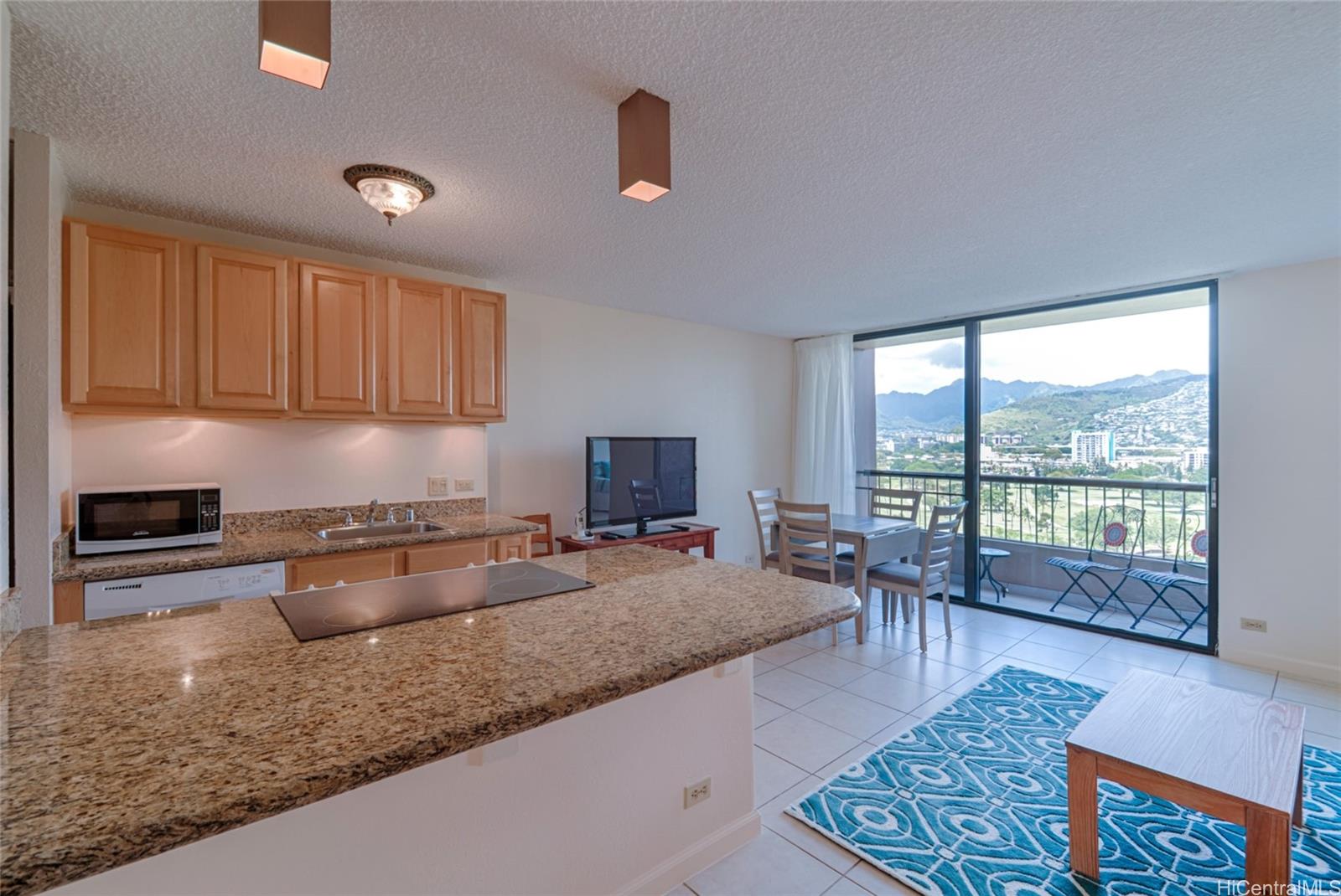 320 Liliuokalani Avenue #1505, Honolulu, HI 96815