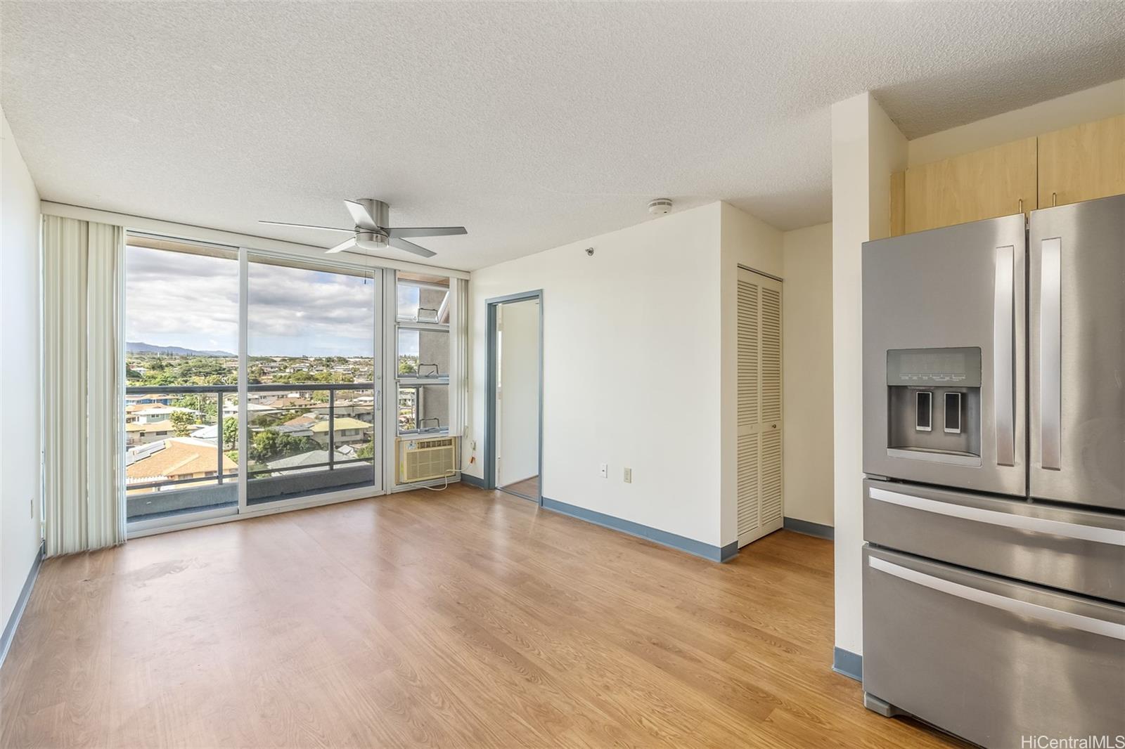 94-979 Kauolu Place #812, Waipahu, HI 96797