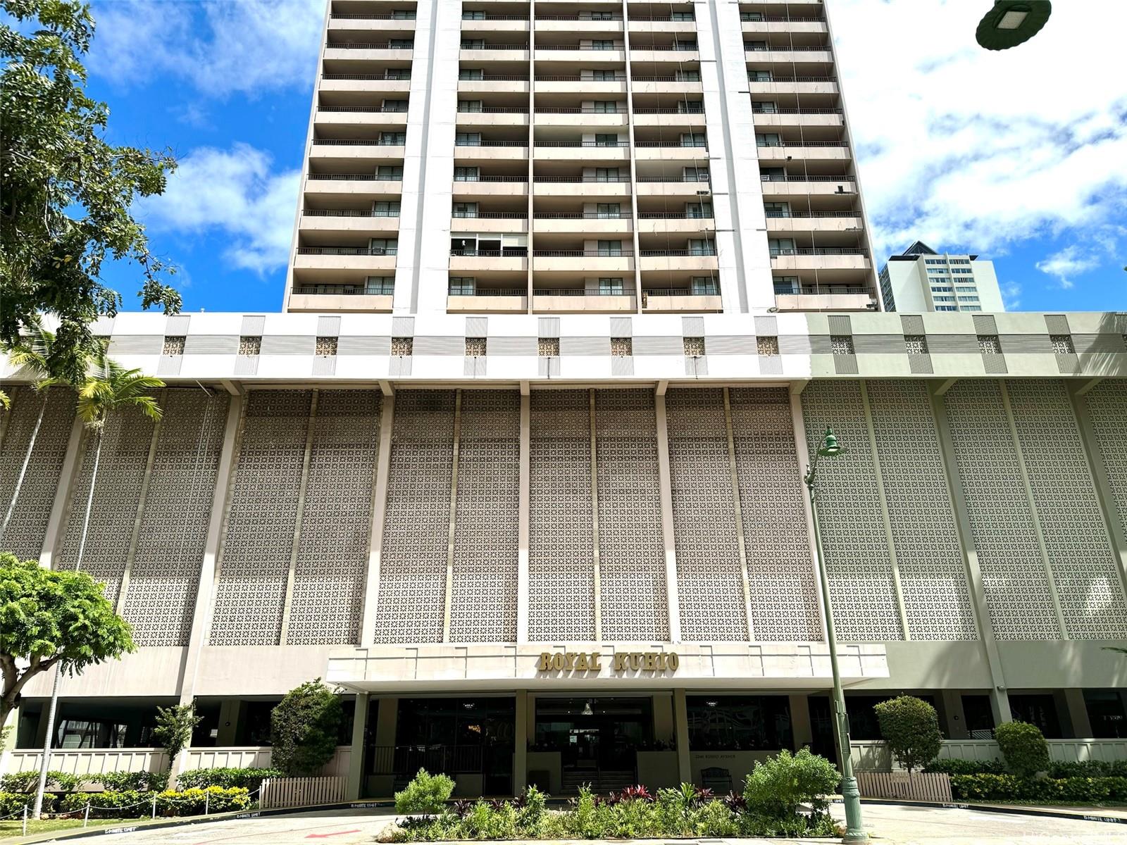 2240 Kuhio Avenue #813, Honolulu, HI 96815