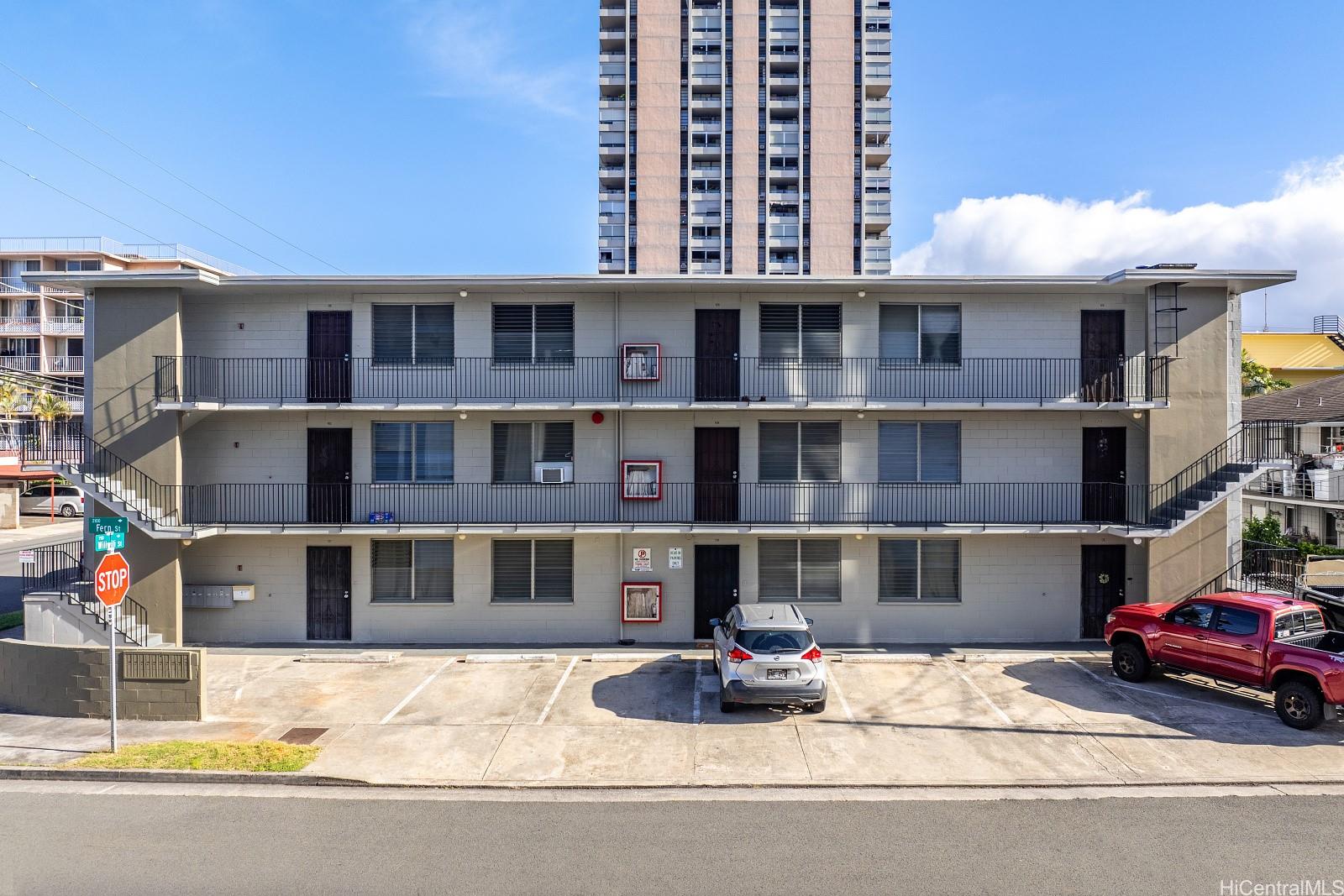 2106 Fern Street Honolulu, HI 96826