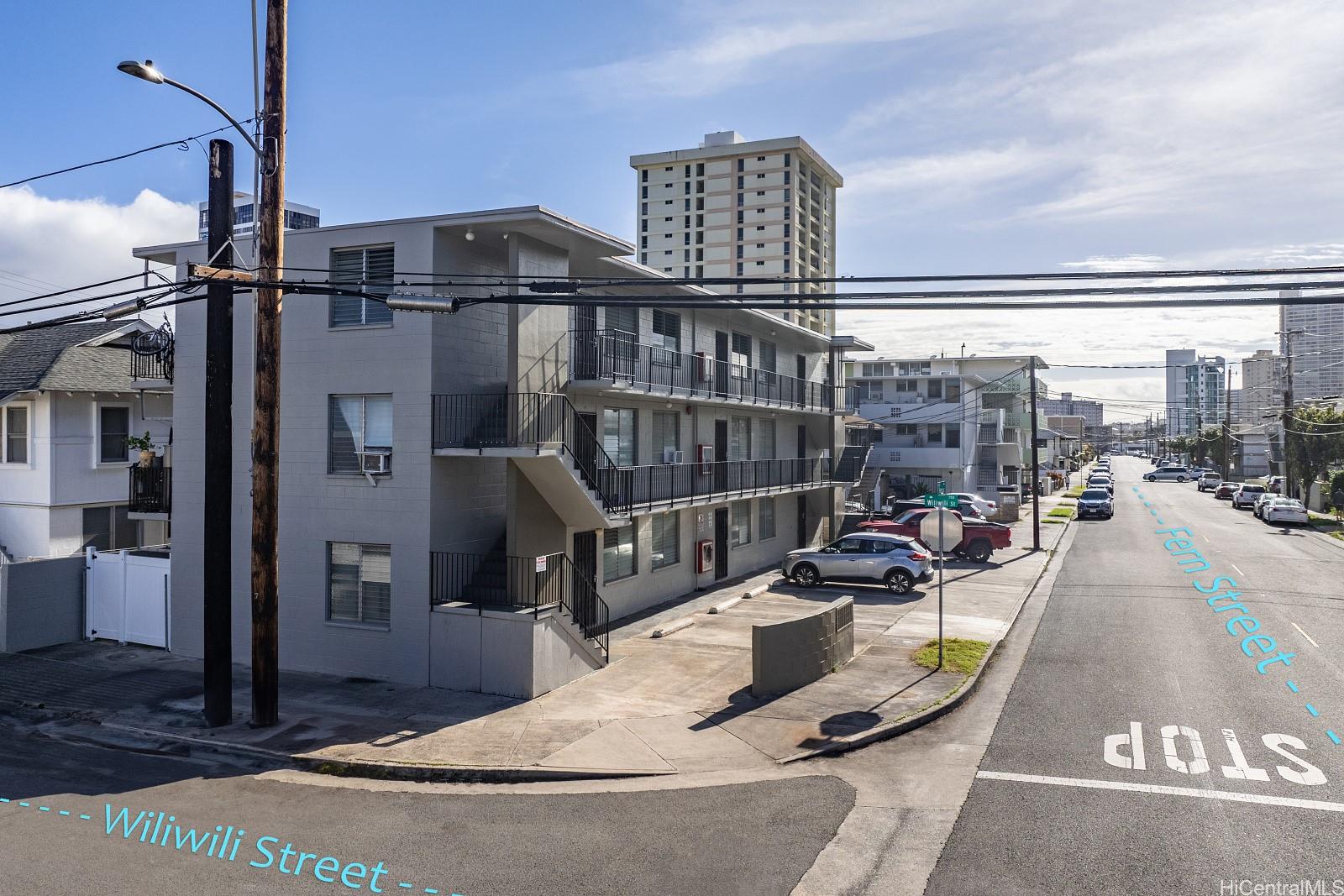 2106 Fern Street Honolulu, HI 96826