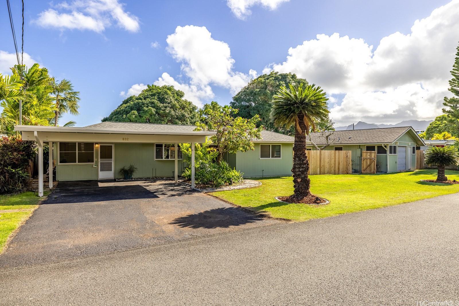 832 Kaipii Street Kailua, HI 96734