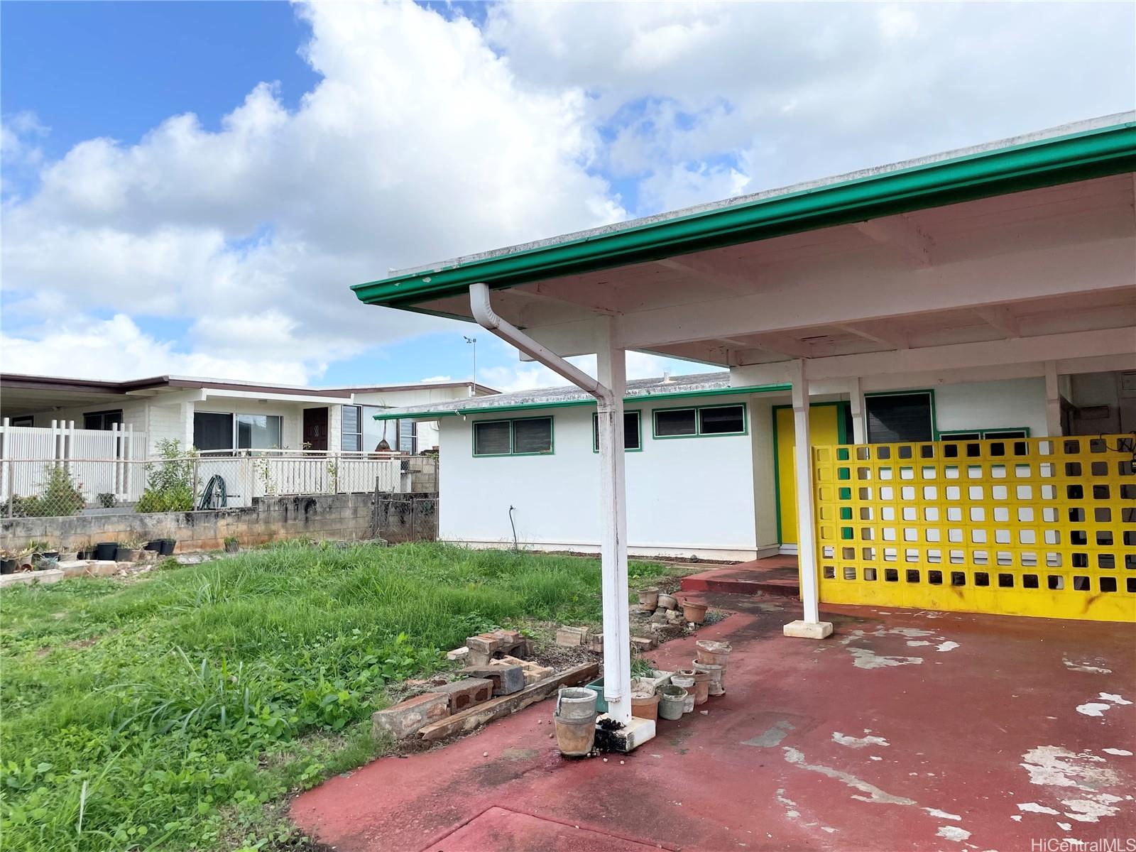 2257 Anapanapa Street Pearl City, HI 96782