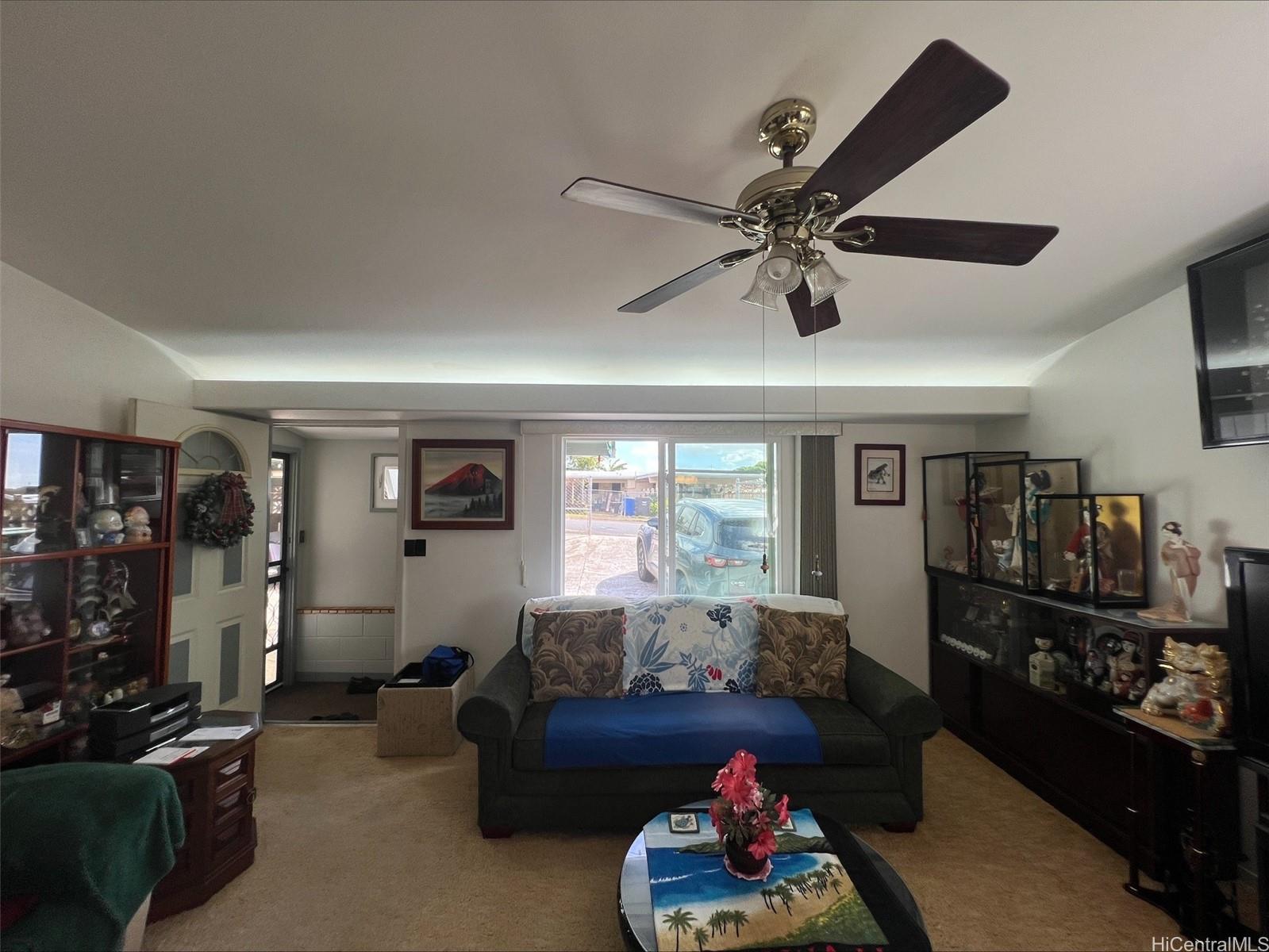 2212 Amikuku Place Pearl City, HI 96782